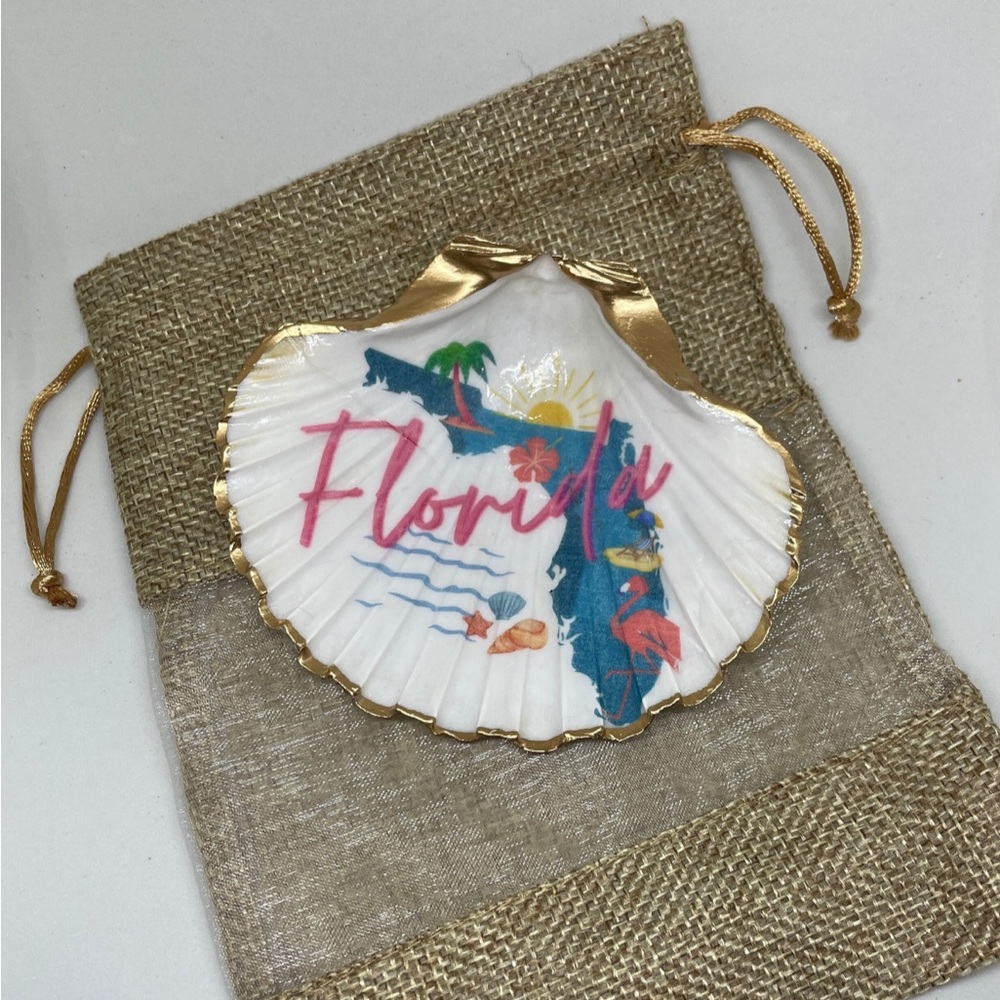 Scallop Shell Jewelry Dish - Gold Accent - Florida - Nature-Inspired Trinket - Picture 3 of 3